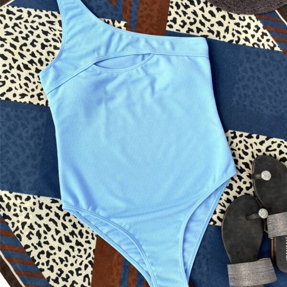Boho Baby Blue Cutout One Shoulder Monokini swim - Picture 6 of 7